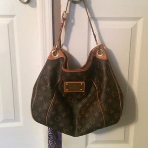 💥Flash SALE!💥Authentic Louis Vuitton Galliera